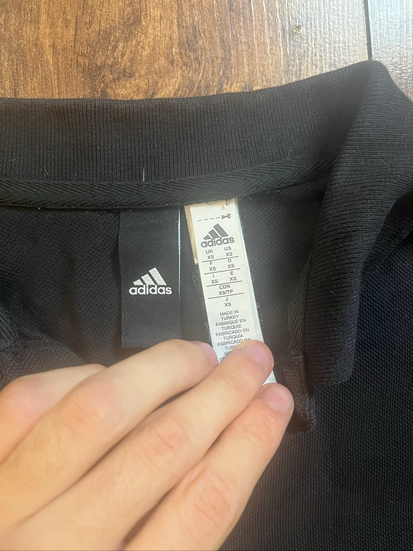 Vestido preto com logotipo bordado - Adidas - tamanho XS - ótimo estado – photo 3